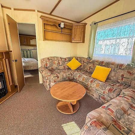6 Berth Caravan By The Beach In Hunstanton In Norfolk, Pets Welcome Ref 13009L Bagian luar foto
