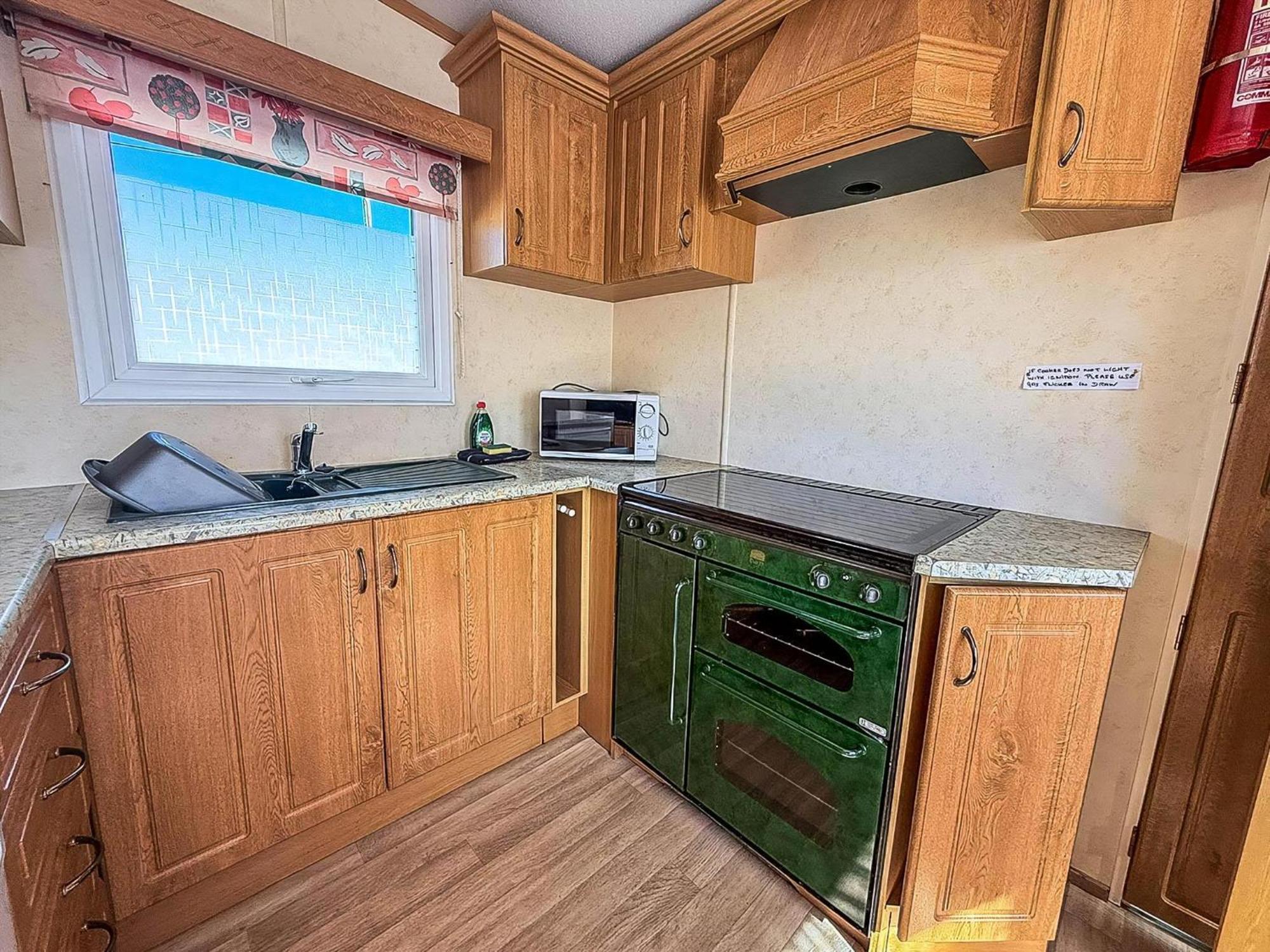 6 Berth Caravan By The Beach In Hunstanton In Norfolk, Pets Welcome Ref 13009L Bagian luar foto