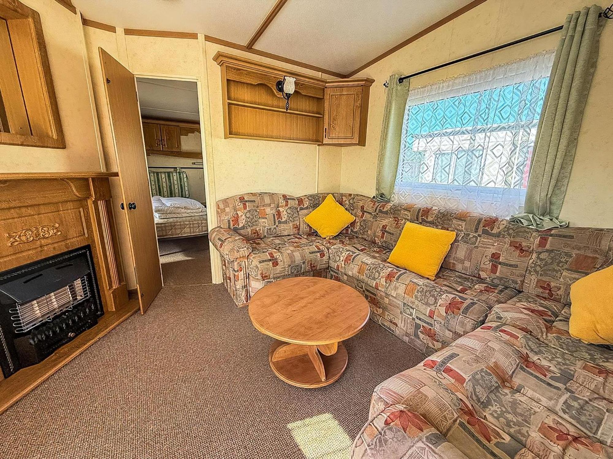 6 Berth Caravan By The Beach In Hunstanton In Norfolk, Pets Welcome Ref 13009L Bagian luar foto